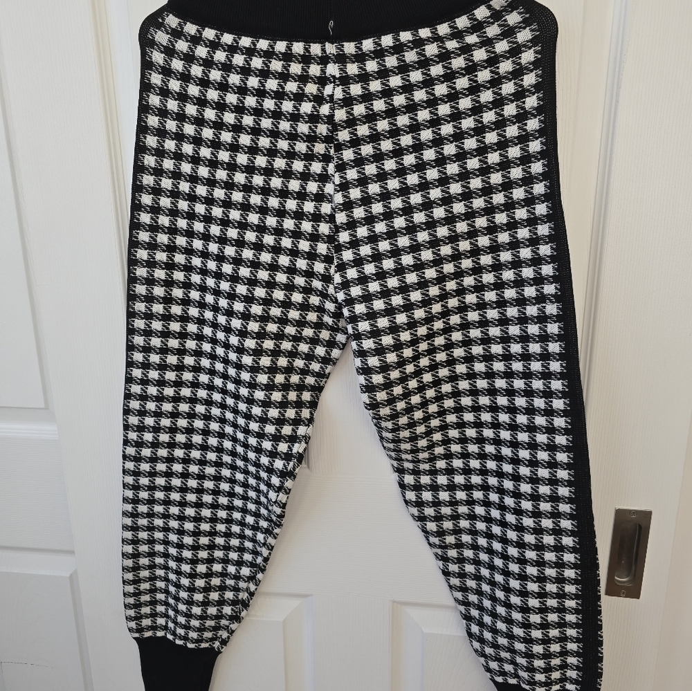 2PIECE set - Picture 5 of 6